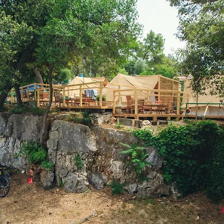 Bell Tents خيمة فخمة
